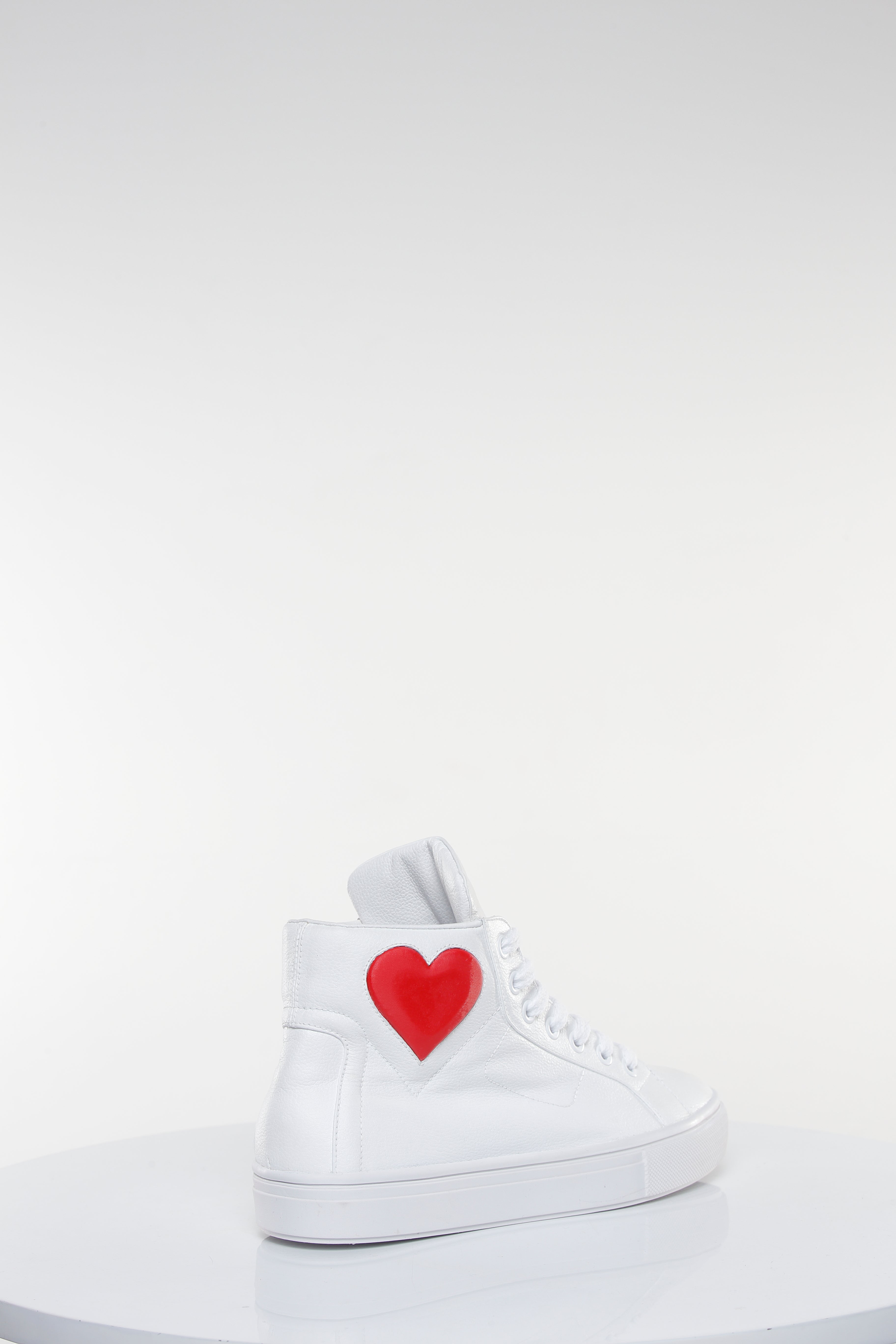 LOVE HIGH–TOP (2018)  RED HEART EDITION
