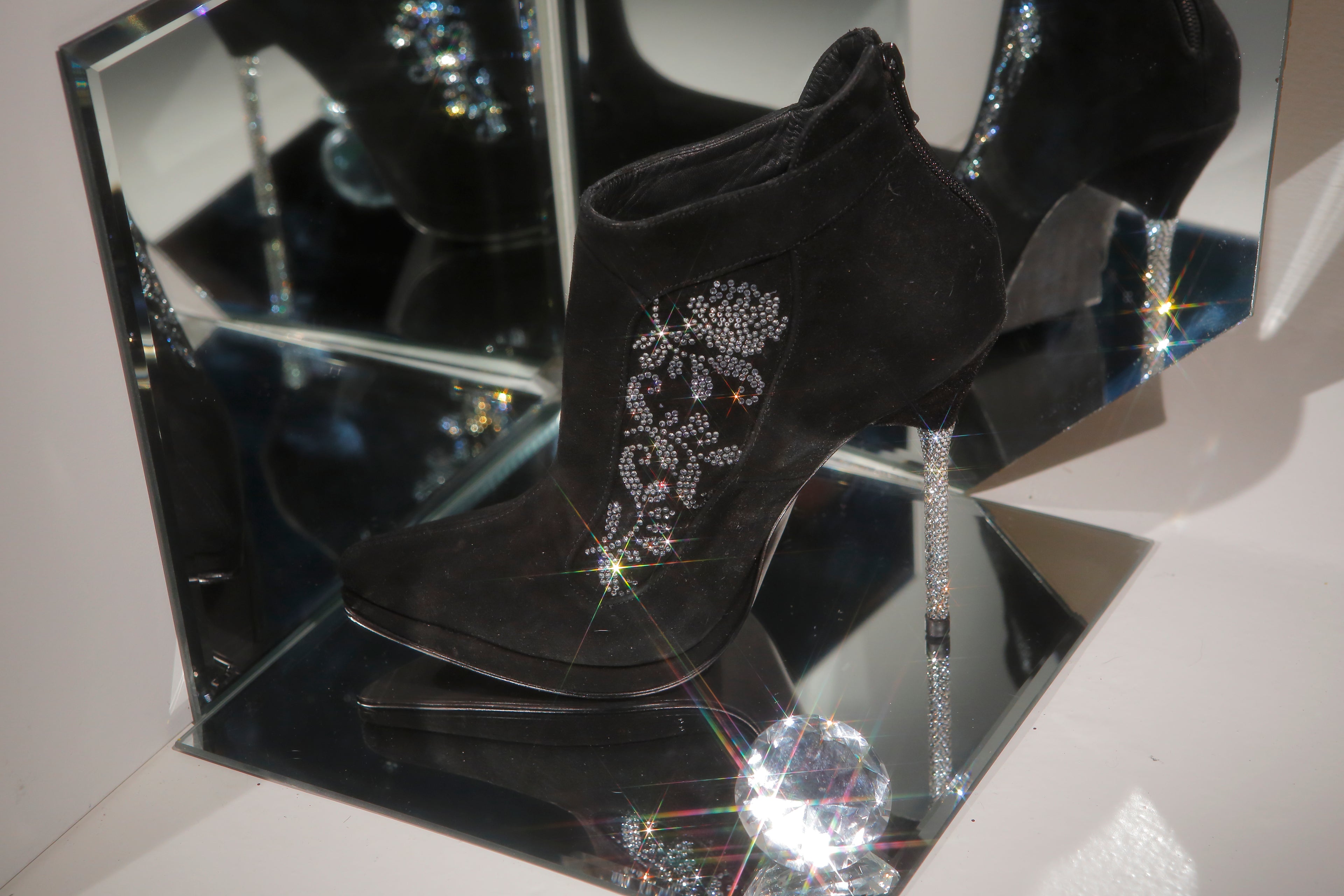 Botín Couture “Constellation” Limited Edition 2019